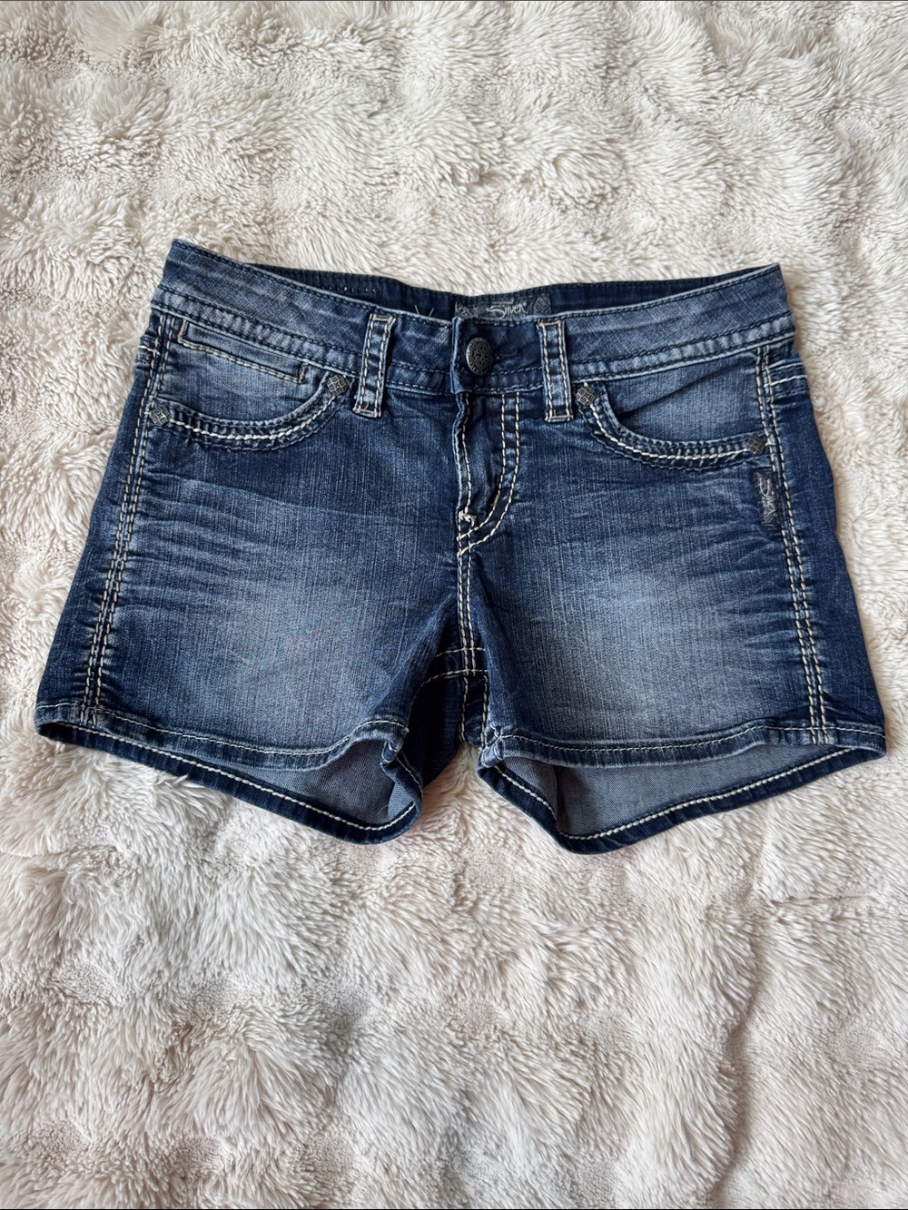 Silver Jeans Toni Shorts Denim Stitched Size 28